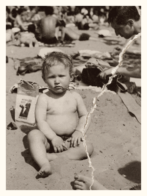 Digitale Foto-Reparatur: Im neuen Bildabzug ist der Riss spurlos verschwunden. Motiv: "1963 - Alex am Strandbad Wannsee".